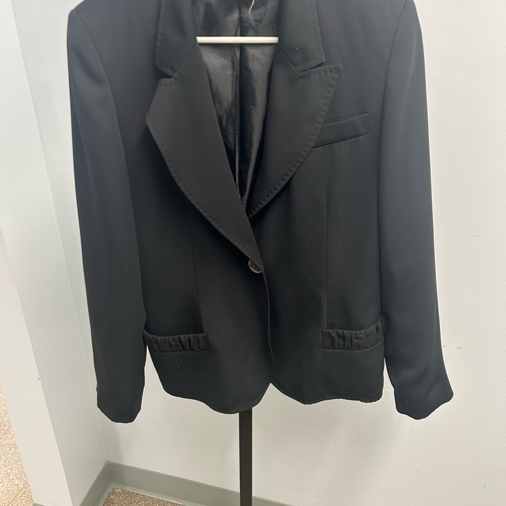 Harve Benard Classic Black Blazer
